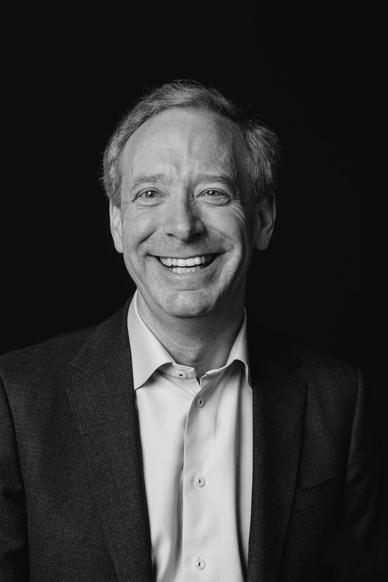 Brad Smith, prezes Microsoftu, na Web Summit 2017. Dziś mówi, że AI rozwija się szybciej niż „szybkość bezpieczeństwa”