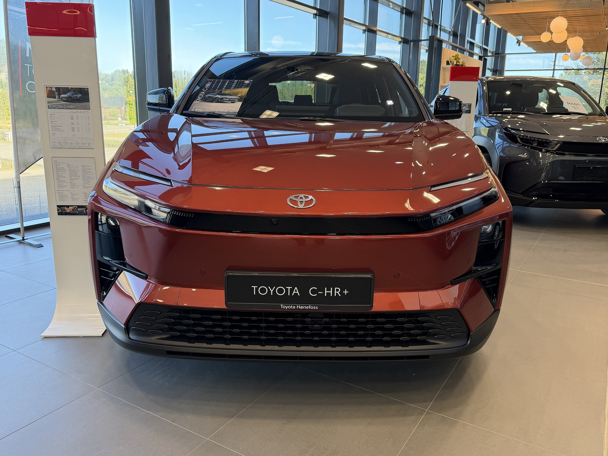 Toyota C-HR+ - 180 rejestracji i trzecie miejsce w samym wrześniu