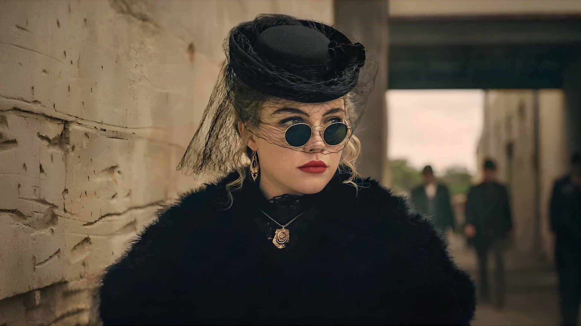 Florence Pugh jako Cathy Ames. Rola, wokół której kręci się cały spór krytyków