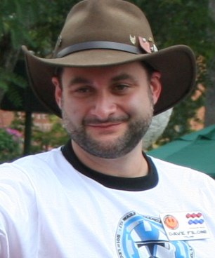 Dave Filoni, od stycznia 2026 prezes i szef kreatywny Lucasfilmu. Jego własny film kinowy też trafił na boczny tor