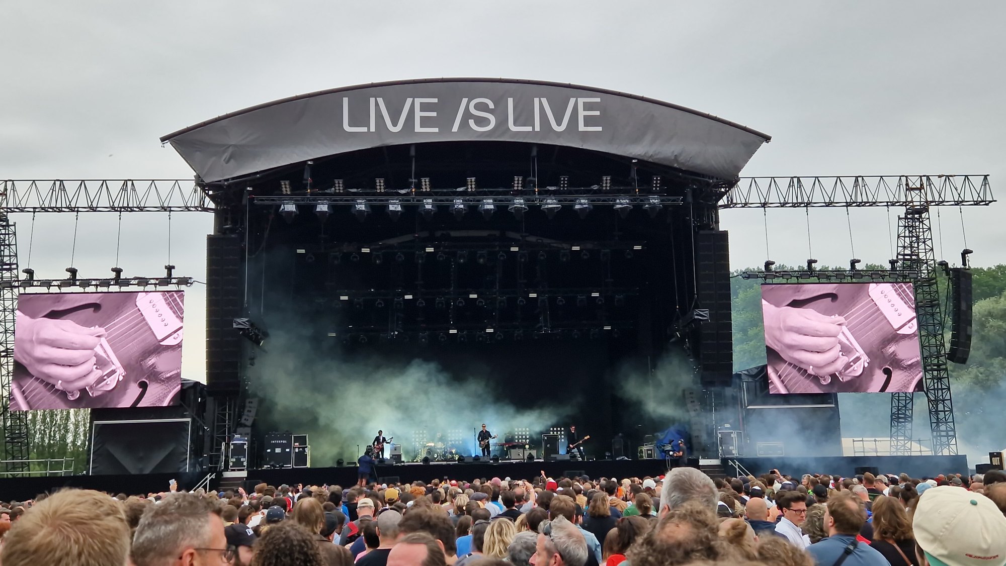 Interpol na festiwalu Live is Live w Antwerpii, 30 czerwca 2024 roku.