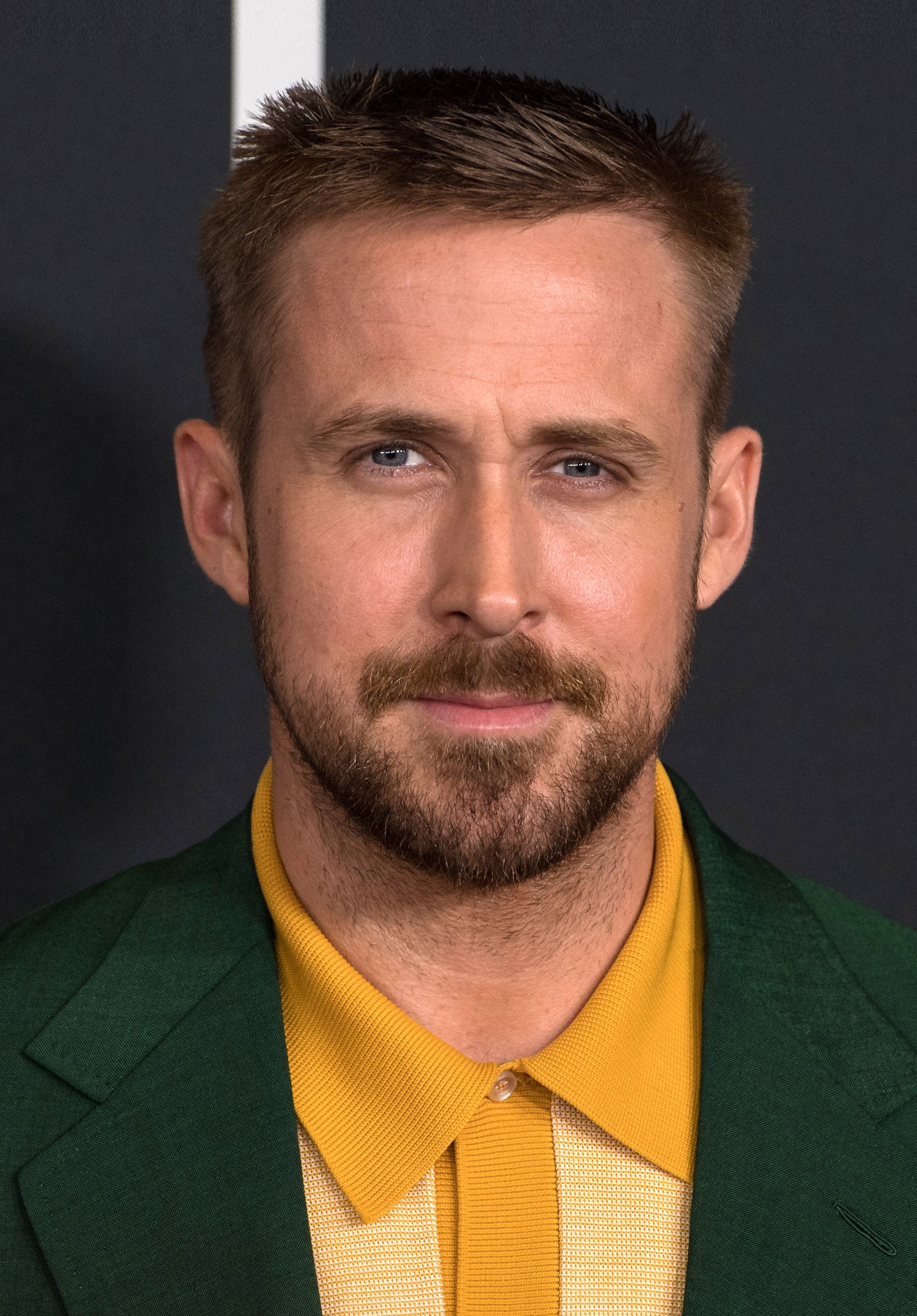 Ryan Gosling na czerwonym dywanie przed premierą filmu „First Man” w Narodowym Muzeum Lotnictwa i Kosmosu w Waszyngtonie, 4 października 2018 roku.